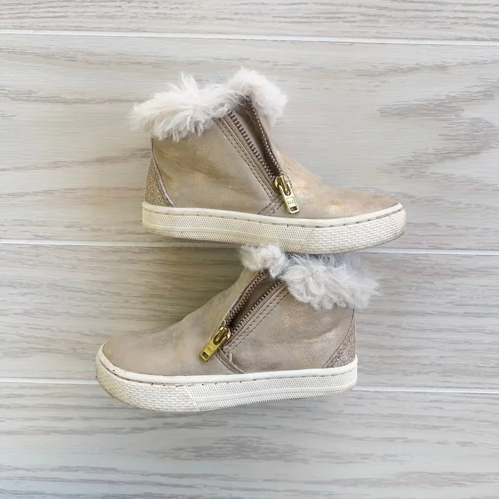 Place Girls' Gold Glitter Faux Fur Sneaker Boots Size 7